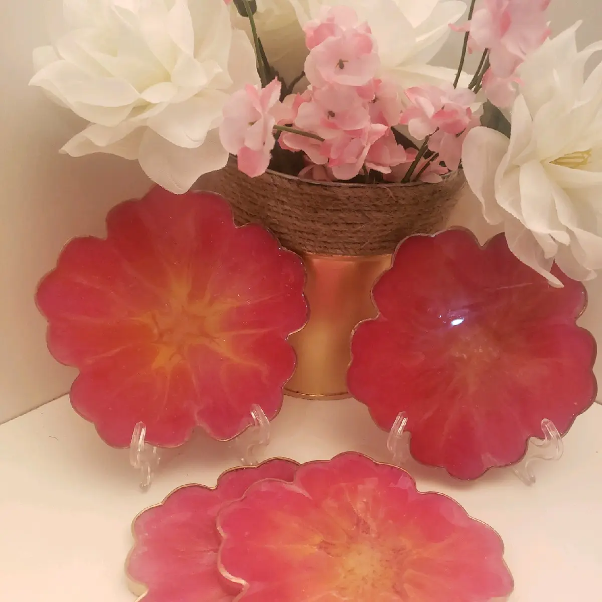 Set of 4 Flower shaped resin coasters
