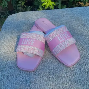 Pink love Round Toe Sandals