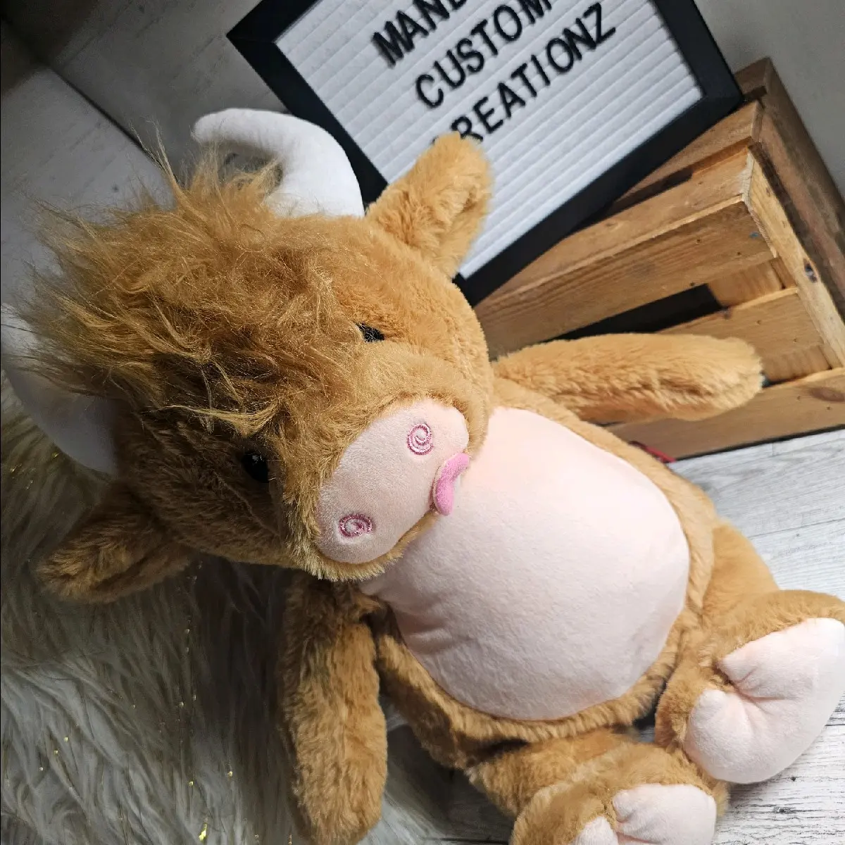 embroidered highland cow