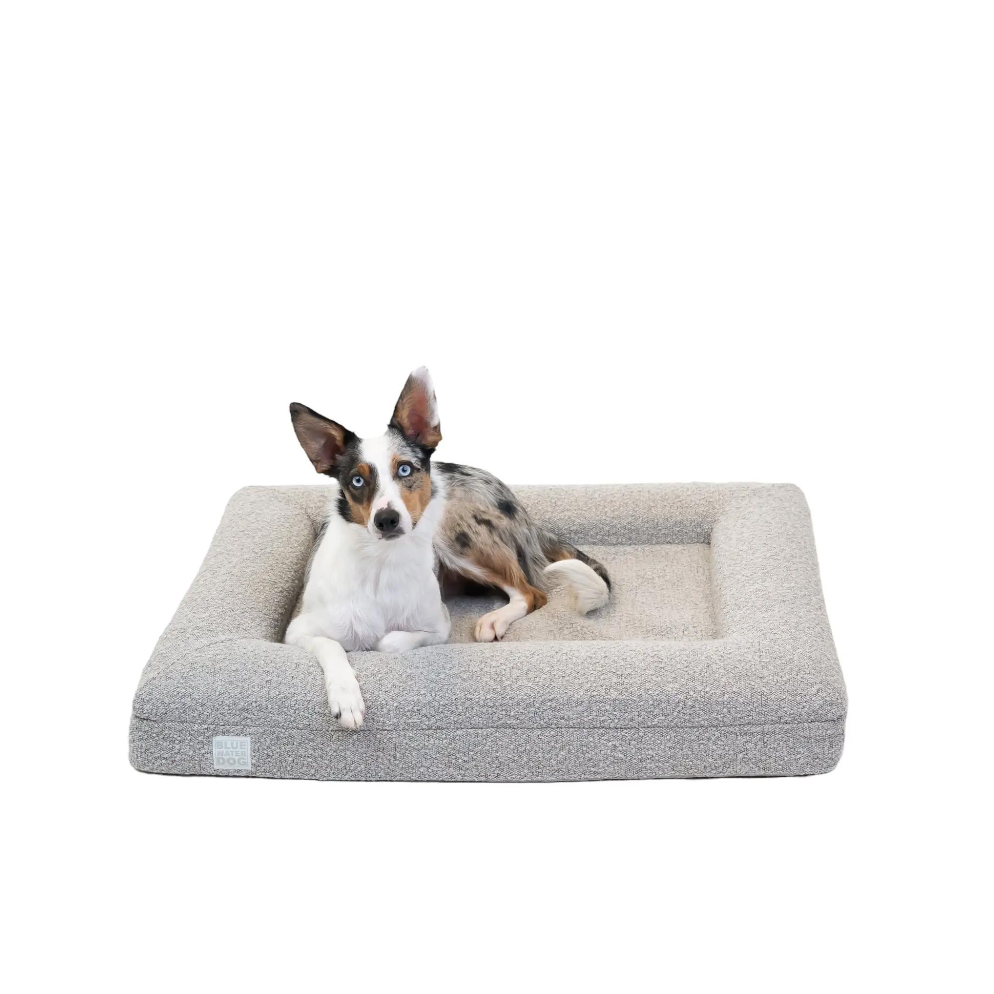MEDIUM LUXURY BOUCLÉ BLUEWATER DOG BED IN SAND