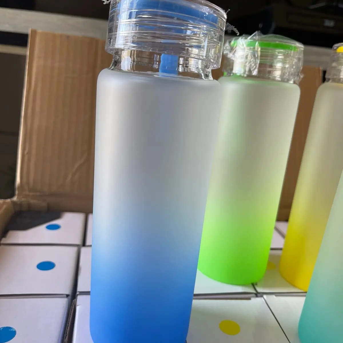 Customizable 17 Ounce Glass Water Bottle